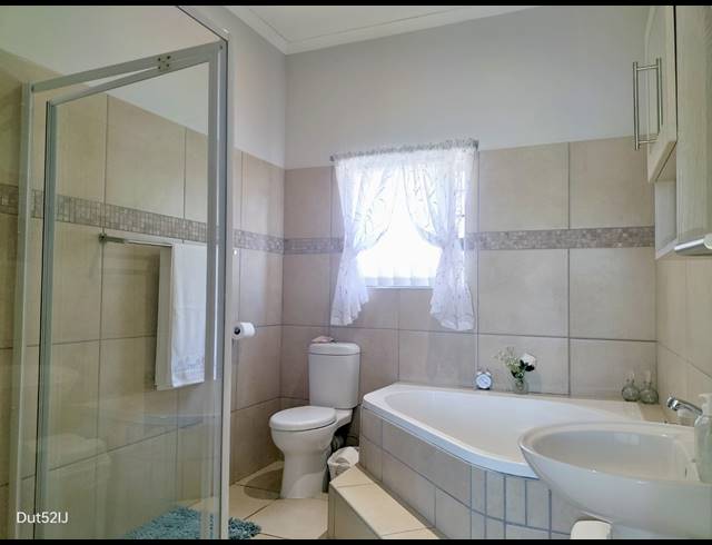 3 BEDROOM HOUSE FOR SALE IN REEBOK